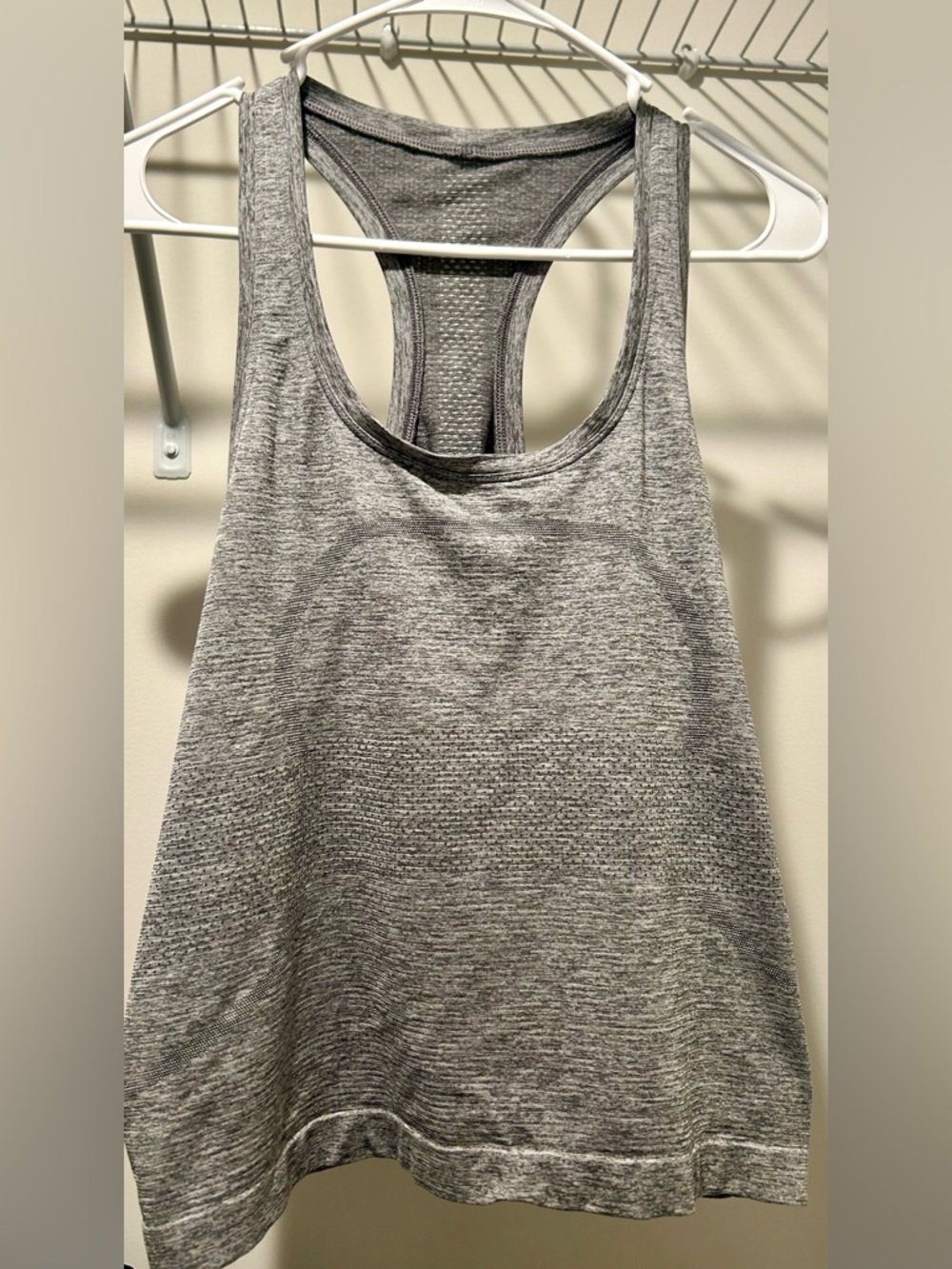 lululemon athletica Heather Gray Racerback swiftly Tank Top like new 10